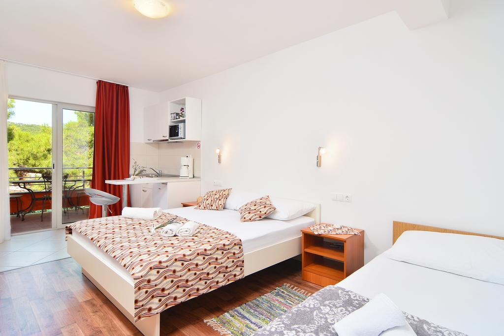 Apartments Juka Hvar Town Room photo